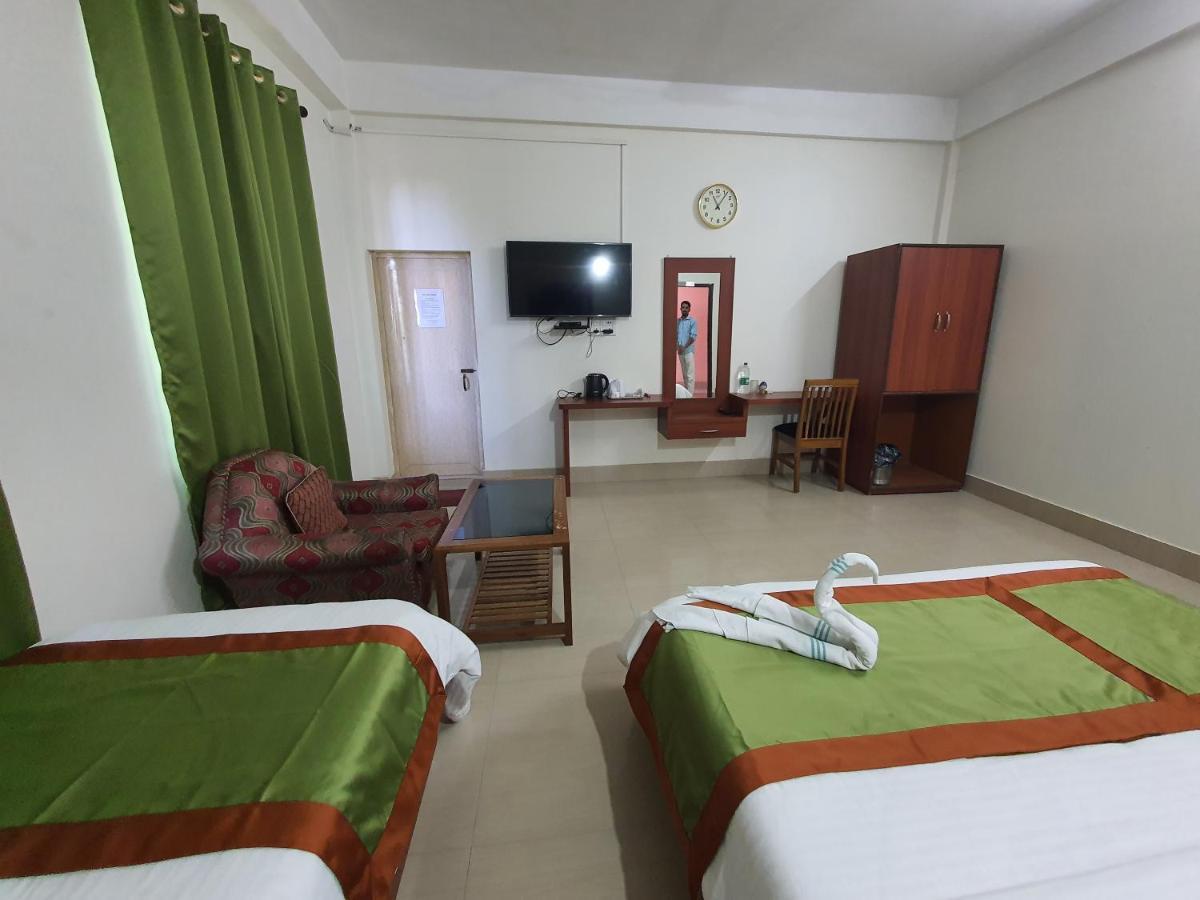 Hotel Deo Volente Sivasagar Exterior foto